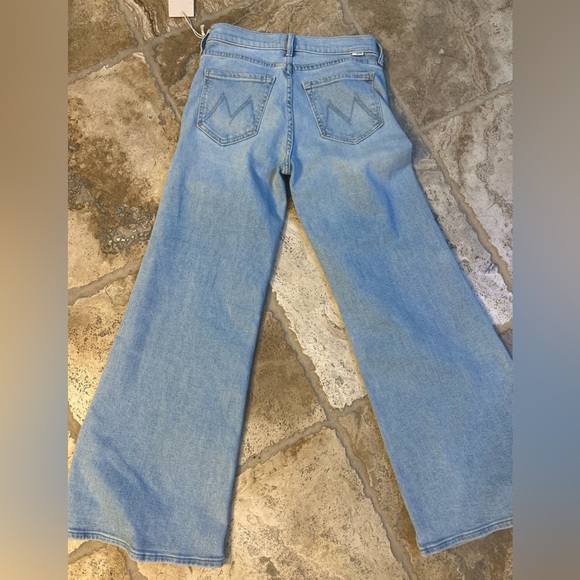 NWT Mothers Twisted Flood jeans in lost art wash 26 - Picture 4 of 6